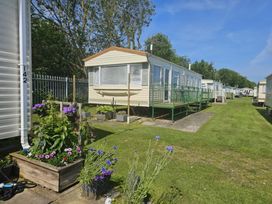 Walshs Holiday Park - Holiday Accommodation 20701 - Lincolnshire - 1187471 - thumbnail photo 16