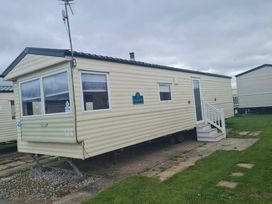 Golden Gate Holiday Centre - Holiday Accommodation 20704 - North Wales - 1187474 - thumbnail photo 1