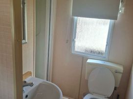 Golden Gate Holiday Centre - Holiday Accommodation 20704 - North Wales - 1187474 - thumbnail photo 9
