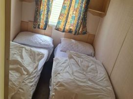 Golden Gate Holiday Centre - Holiday Accommodation 20704 - North Wales - 1187474 - thumbnail photo 11