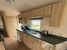 Primrose Valley Holiday Park - Holiday Accommodation 20705 - North Yorkshire (incl. Whitby) - 1187475 - thumbnail photo 4