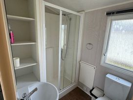 Primrose Valley Holiday Park - Holiday Accommodation 20705 - North Yorkshire (incl. Whitby) - 1187475 - thumbnail photo 7