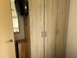 Primrose Valley Holiday Park - Holiday Accommodation 20705 - North Yorkshire (incl. Whitby) - 1187475 - thumbnail photo 10