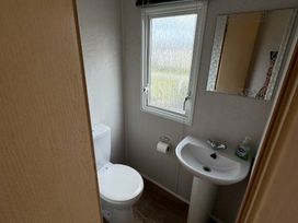 Primrose Valley Holiday Park - Holiday Accommodation 20705 - North Yorkshire (incl. Whitby) - 1187475 - thumbnail photo 12