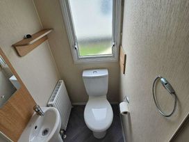 Golden Sands - Holiday Accommodation 20707 - Lincolnshire - 1187476 - thumbnail photo 6