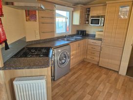 Blue Dolphin Holiday Park - Holiday Accommodation 20713 - North Yorkshire (incl. Whitby) - 1187479 - thumbnail photo 4