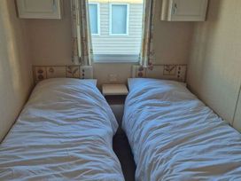Blue Dolphin Holiday Park - Holiday Accommodation 20713 - North Yorkshire (incl. Whitby) - 1187479 - thumbnail photo 11