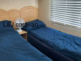 Parc Farm Holiday Park - Holiday Accommodation 20714 - North Wales - 1187480 - thumbnail photo 5