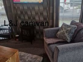 Parc Farm Holiday Park - Holiday Accommodation 20714 - North Wales - 1187480 - thumbnail photo 19
