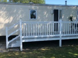 Marton Mere Holiday Village - Holiday Accommodation 20728 - Lake District - 1187484 - thumbnail photo 2
