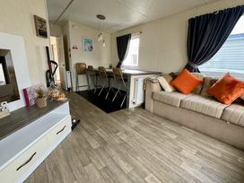 Lyons Winkups and Primrose - Holiday Accommodation 20736 - North Wales - 1187488 - thumbnail photo 3