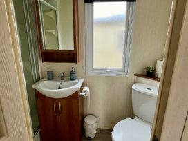 Lyons Winkups and Primrose - Holiday Accommodation 20736 - North Wales - 1187488 - thumbnail photo 8