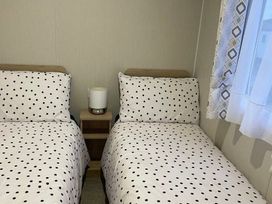 Lizard Point Holiday Park - Holiday Accommodation 20742 - Cornwall - 1187491 - thumbnail photo 7