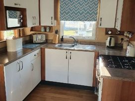 Lyons Robin Hood - Holiday Accommodation 20743 - North Wales - 1187492 - thumbnail photo 3