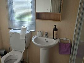 7 Lakes Country Park - Holiday Accommodation 20744 - Lincolnshire - 1187493 - thumbnail photo 17