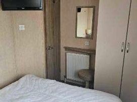 Devon Cliffs Holiday Park - Holiday Accommodation 20745 - Devon - 1187494 - thumbnail photo 13