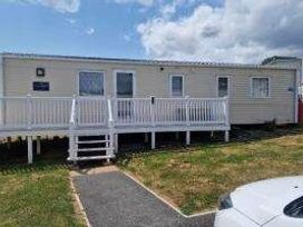 Devon Cliffs Holiday Park - Holiday Accommodation 20745 - Devon - 1187494 - thumbnail photo 14