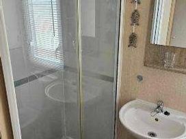 Devon Cliffs Holiday Park - Holiday Accommodation 20745 - Devon - 1187494 - thumbnail photo 15