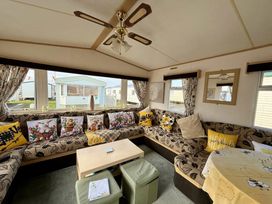 Golden Sands Kinmel Bay - Holiday Accommodation 20747 - North Wales - 1187496 - thumbnail photo 2