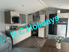 Kiln Park Holiday Park - Holiday Accommodation 20750 - South Wales - 1187498 - thumbnail photo 5