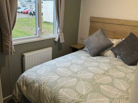 Presthaven Beach Resort - Holiday Accommodation 20755 - North Wales - 1187500 - thumbnail photo 4