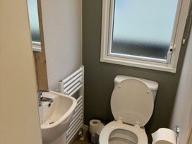 Presthaven Beach Resort - Holiday Accommodation 20755 - North Wales - 1187500 - thumbnail photo 6