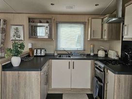 Greenacres Holiday Park - Holiday Accommodation 20756 - North Wales - 1187501 - thumbnail photo 2