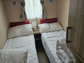 Greenacres Holiday Park - Holiday Accommodation 20756 - North Wales - 1187501 - thumbnail photo 6