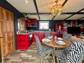 Tattershall Lakes Country Park - Holiday Accommodation 20757 - Lincolnshire - 1187502 - thumbnail photo 12