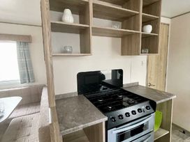 Seawick Holiday Park - Holiday Accommodation 20758 - Suffolk & Essex - 1187503 - thumbnail photo 6
