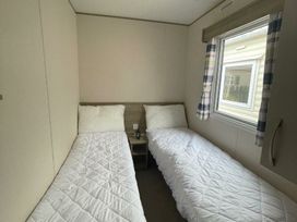 Seawick Holiday Park - Holiday Accommodation 20758 - Suffolk & Essex - 1187503 - thumbnail photo 13