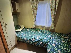 Kelling Heath Holiday Park - Holiday Accommodation 20762 - Norfolk - 1187505 - thumbnail photo 12