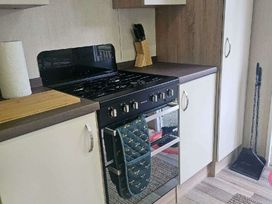 Kelling Heath Holiday Park - Holiday Accommodation 20762 - Norfolk - 1187505 - thumbnail photo 15