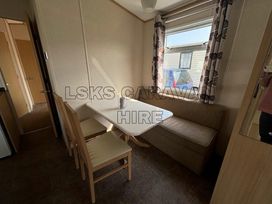 Seaview Caravan Park - Holiday Accommodation 20773 - Lincolnshire - 1187513 - thumbnail photo 9