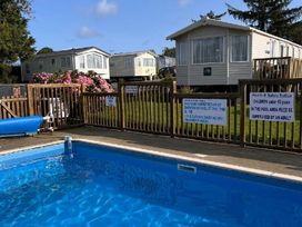 Amroth Bay Holidays - Holiday Accommodation 20776 - South Wales - 1187515 - thumbnail photo 9