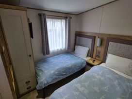 Devon Cliffs Holiday Park - Holiday Accommodation 20786 - Devon - 1187518 - thumbnail photo 10