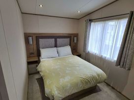 Devon Cliffs Holiday Park - Holiday Accommodation 20786 - Devon - 1187518 - thumbnail photo 9