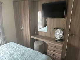 7 Lakes Country Park - Holiday Accommodation 20793 - Lincolnshire - 1187523 - thumbnail photo 19