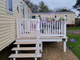 Weymouth Bay Holiday Park - Holiday Accommodation 20794 - Dorset - 1187524 - thumbnail photo 2