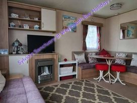 Weymouth Bay Holiday Park - Holiday Accommodation 20794 - Dorset - 1187524 - thumbnail photo 9