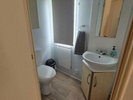 Liskey Hill Caravan Park - Holiday Accommodation 20796 - Cornwall - 1187525 - thumbnail photo 7