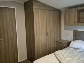 Marton Mere Holiday Village - Holiday Accommodation 20801 - Lake District - 1187527 - thumbnail photo 4