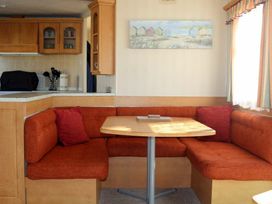 Edwards Leisure Park - Holiday Accommodation 20813 - North Wales - 1187532 - thumbnail photo 5