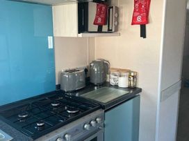 Lyons Sunnysands Holiday Park - Holiday Accommodation 20820 - Mid Wales - 1187536 - thumbnail photo 9
