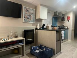 Lyons Sunnysands Holiday Park - Holiday Accommodation 20820 - Mid Wales - 1187536 - thumbnail photo 12