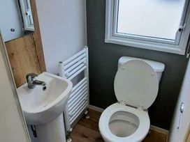 Cayton Bay Caravan Park - Holiday Accommodation 20825 - North Yorkshire (incl. Whitby) - 1187537 - thumbnail photo 11