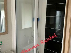 Presthaven Beach Resort - Holiday Accommodation 20832 - North Wales - 1187539 - thumbnail photo 8