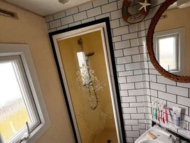 Kings Caravan Park - Holiday Accommodation 20833 - Lincolnshire - 1187540 - thumbnail photo 8
