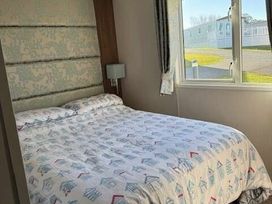 Crantock Beach Holiday Park - Holiday Accommodation 20838 - Cornwall - 1187542 - thumbnail photo 9