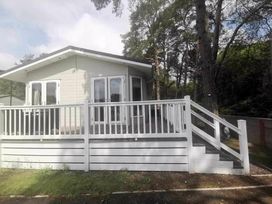 Oakdene Forest Park - Holiday Accommodation 20843 - Hampshire - 1187544 - thumbnail photo 2